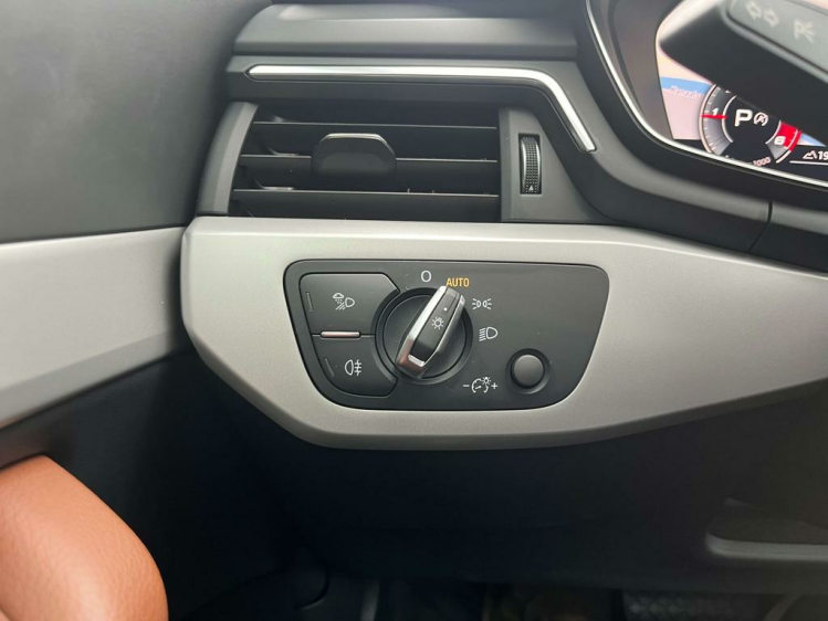 Audi A4 30 TDi S-Tronic Panodak/Virtual-Cockpit/Leder/CAM Leconte Motors