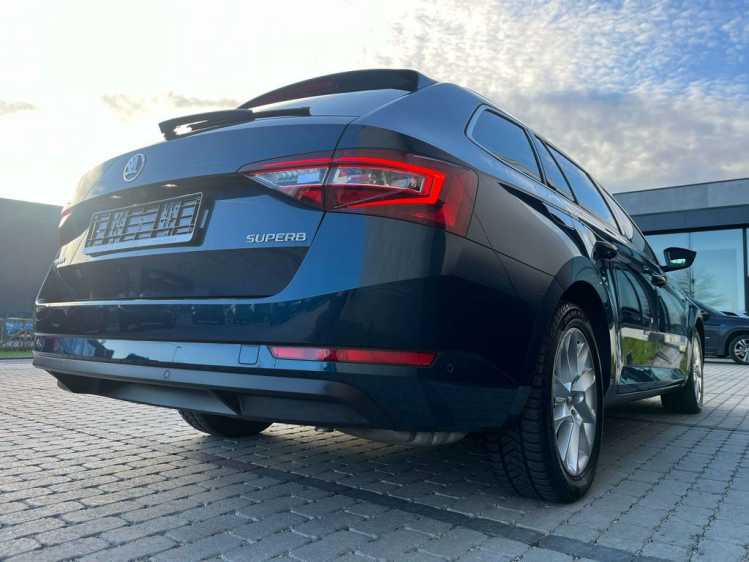 Skoda Superb 1.5 TSI DSG Panodak/Leder/Camera/Gps/ACC/Zetelverw Leconte Motors