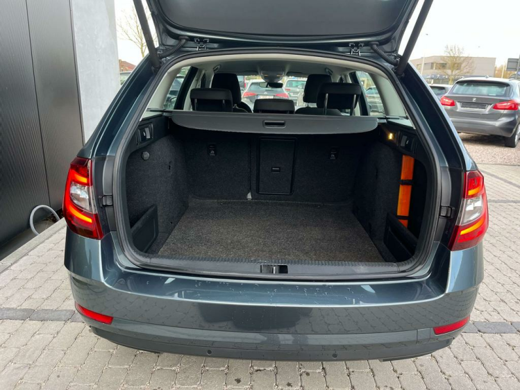 Skoda Octavia 1.0 TSI Ambition DSG Gps/Carplay/Camera/ACC/BLTH Leconte Motors