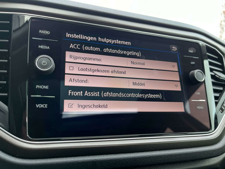 Volkswagen T-Roc 1.0 TSI Style Panodak/Virtual-Cockpit/Camera/ACC Leconte Motors