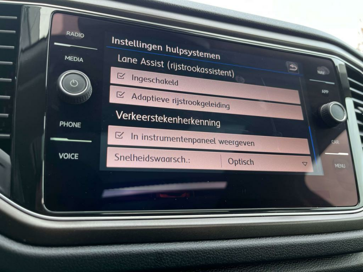Volkswagen T-Roc 1.0 TSI Style Panodak/Virtual-Cockpit/Camera/ACC Leconte Motors