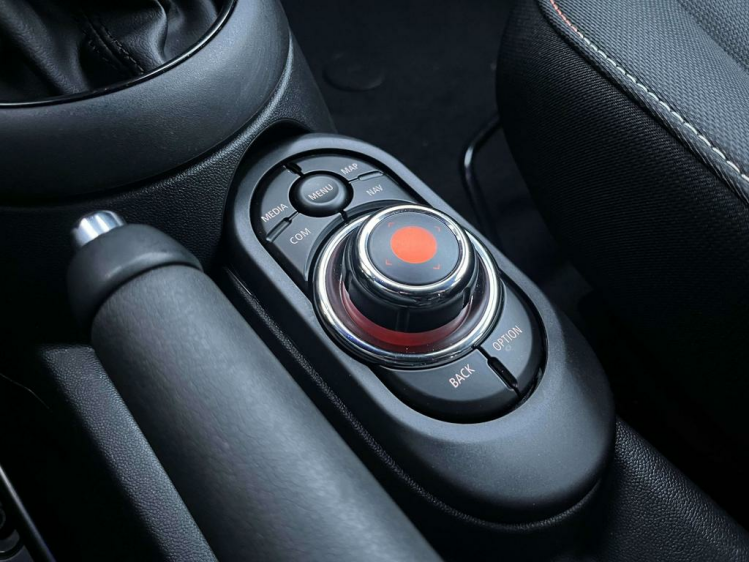 MINI One 1.5i 5-deurs Navigatie/Sportstuur/Cruise/PDC/BLTH Leconte Motors