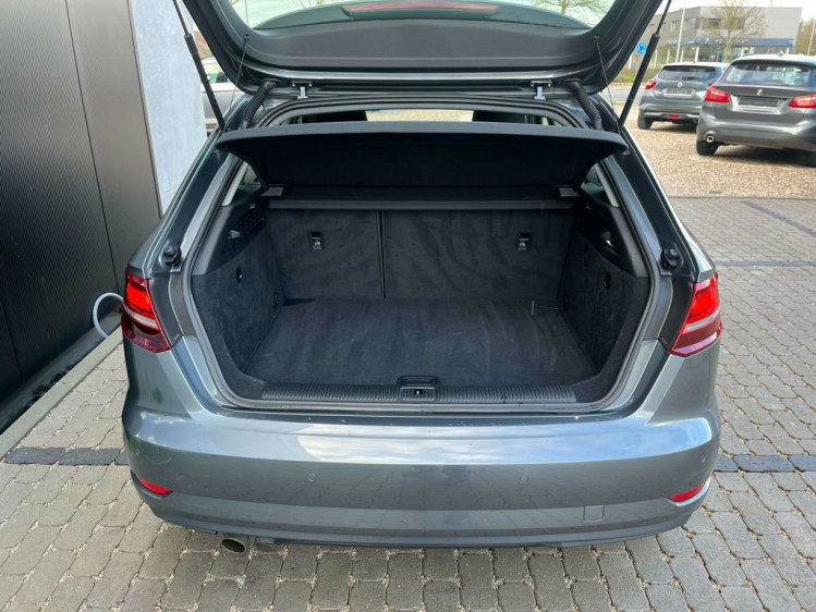 Audi A3 30 TFSI Sportback 27.893km PDC/BLTH/Zetelverwarm Leconte Motors