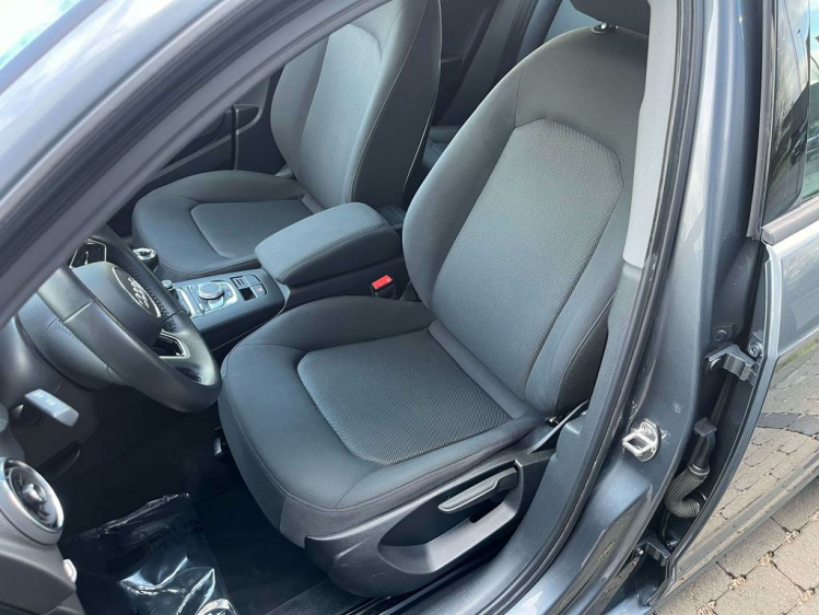 Audi A3 30 TFSI Sportback 27.893km PDC/BLTH/Zetelverwarm Leconte Motors