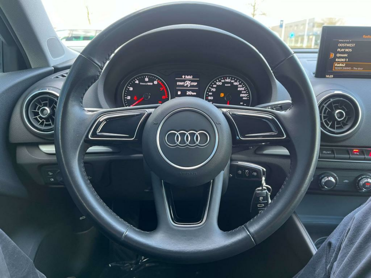 Audi A3 30 TFSI Sportback 27.893km PDC/BLTH/Zetelverwarm Leconte Motors