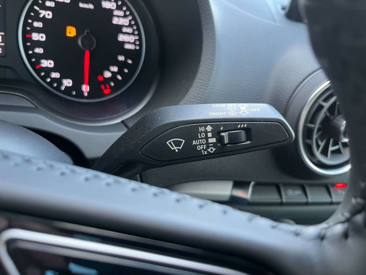 Audi A3 30 TFSI Sportback 27.893km PDC/BLTH/Zetelverwarm Leconte Motors