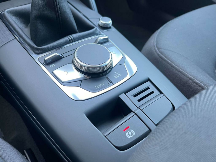 Audi A3 30 TFSI Sportback 27.893km PDC/BLTH/Zetelverwarm Leconte Motors