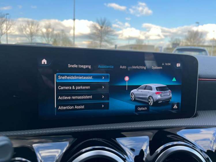 Mercedes-Benz A 180 AMG-PACK DCT LED/Widescreen/Gps/Zetelverwarming/.. Leconte Motors