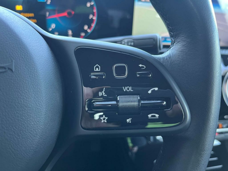 Mercedes-Benz A 180 iA DCT Full-LED/Widescreen/Sportzetels/Camera/...! Leconte Motors