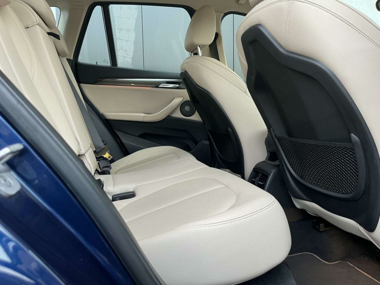 BMW X1 1.5 dA sDrive16 X-Line Full-LED/Sportzetels/Camera Leconte Motors