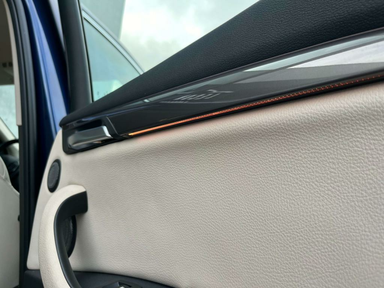 BMW X1 1.5 dA sDrive16 X-Line Full-LED/Sportzetels/Camera Leconte Motors