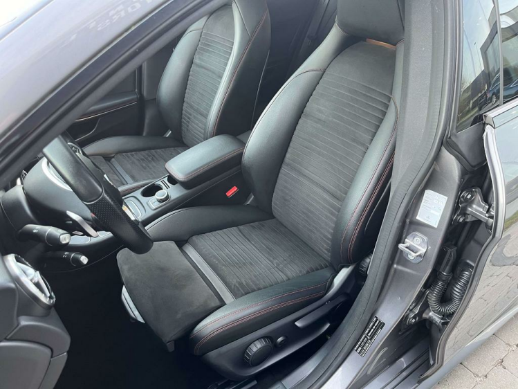 Mercedes-Benz CLA 180 Coupé AMG-PACK Panodak/LED/Sportzetels/Camera.. Leconte Motors