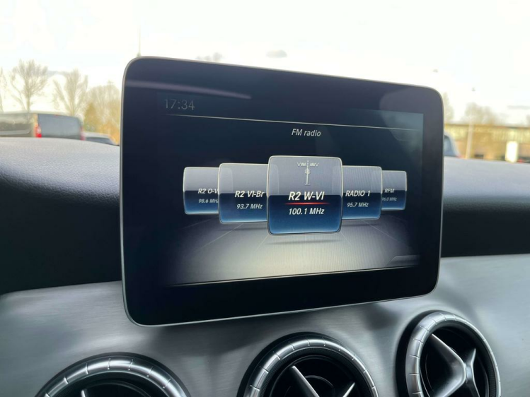 Mercedes-Benz CLA 180 Coupé AMG-PACK Panodak/LED/Sportzetels/Camera.. Leconte Motors