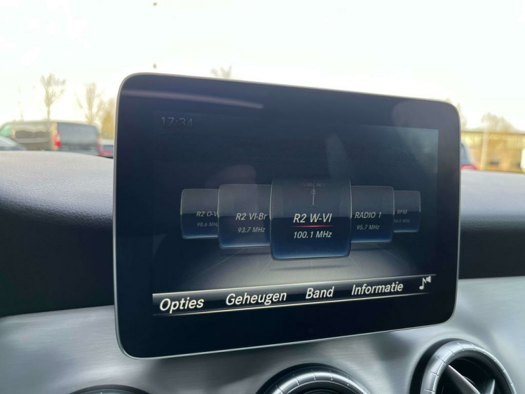 Mercedes-Benz CLA 180 Coupé AMG-PACK Panodak/LED/Sportzetels/Camera.. Leconte Motors