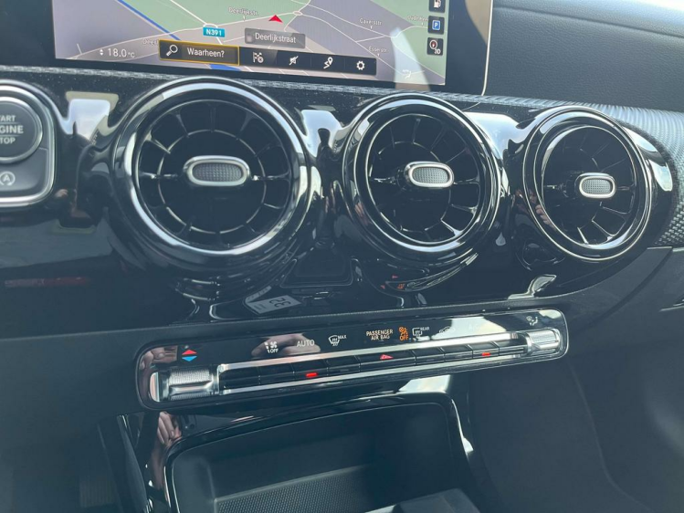 Mercedes-Benz A 160 160i 15.000km Widescreen/Gps/Camera/PDC/Cruise/... Leconte Motors