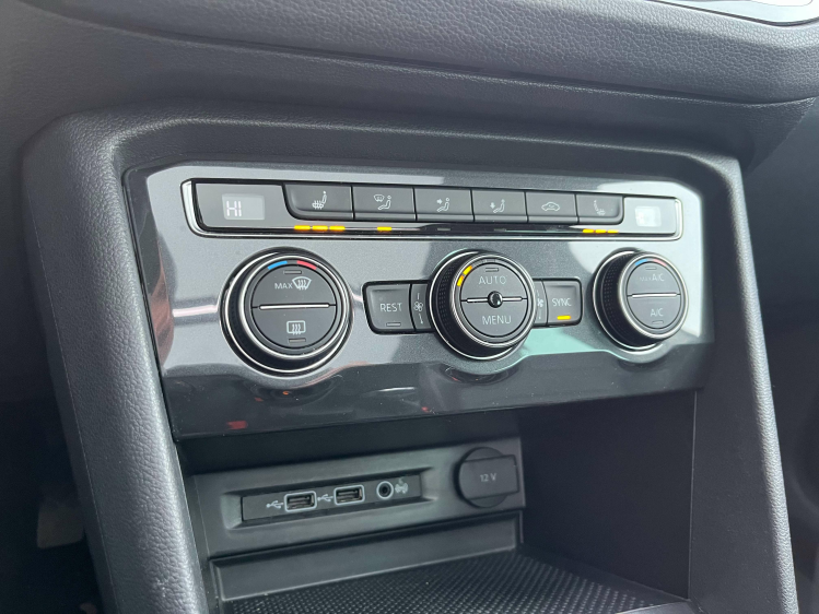 Volkswagen Tiguan 1.5 TSI Leder/Panodak/360'Camera/Gps/ACC/PDC/... Leconte Motors