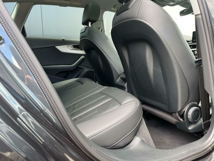 Audi A4 35 TDi S-tronic Panodak/Leder/Gps/FullLED/Trekhaak Leconte Motors