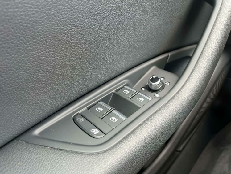 Audi A4 35 TDi S-tronic Panodak/Leder/Gps/FullLED/Trekhaak Leconte Motors