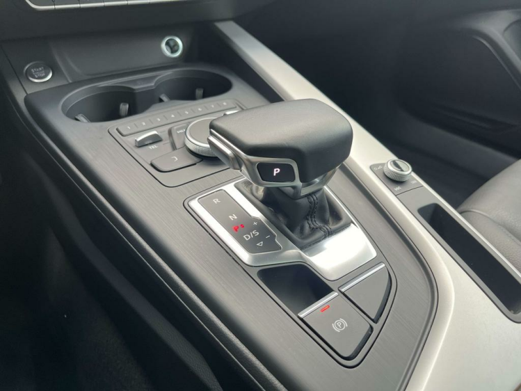 Audi A4 35 TDi S-tronic Panodak/Leder/Gps/FullLED/Trekhaak Leconte Motors