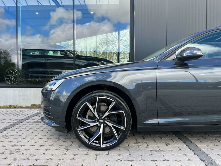 Audi A4 35 TDi S-tronic Panodak/Leder/Gps/FullLED/Trekhaak Leconte Motors