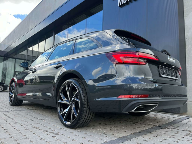 Audi A4 35 TDi S-tronic Panodak/Leder/Gps/FullLED/Trekhaak Leconte Motors