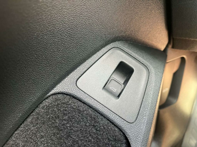 Volkswagen Tiguan 2.0 TDi DSG Virtual-Cockpit/Navigatie/Carplay/ACC Leconte Motors