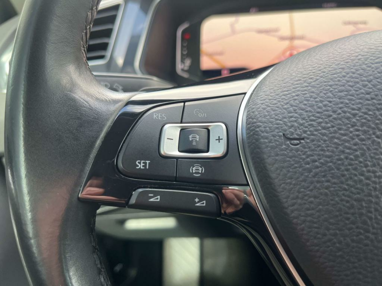 Volkswagen Tiguan 2.0 TDi DSG Virtual-Cockpit/Navigatie/Carplay/ACC Leconte Motors
