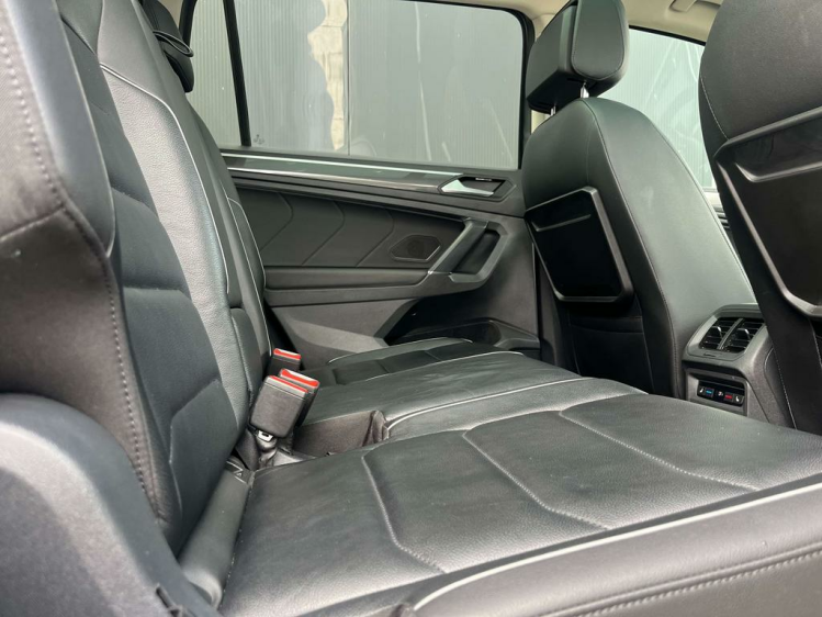 Volkswagen Tiguan Allspace 2.0 TDi Highline DSG 7-ZIT/Virtual/Panodak/360'CAM Leconte Motors