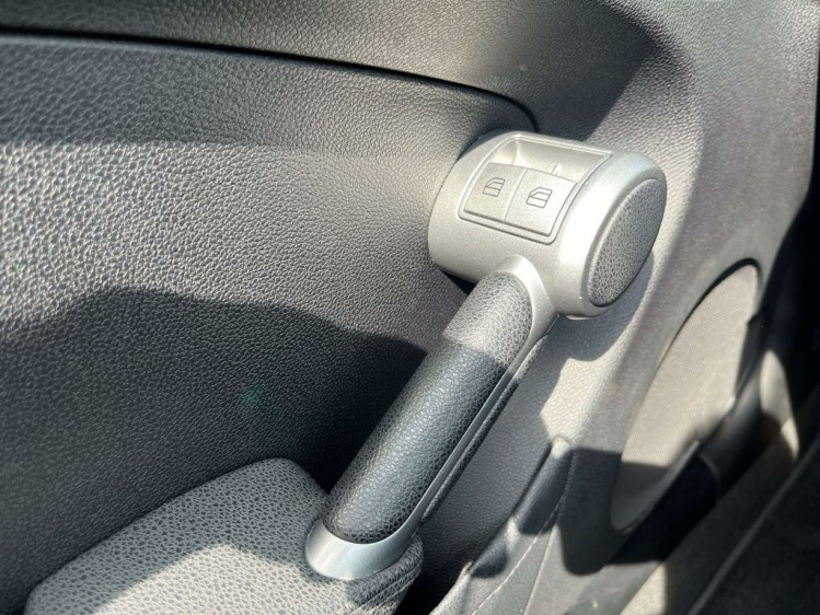 Mercedes-Benz SLK 200 Kompressor Automaat Leder/Gps/19'/Zetelverwarming! Leconte Motors