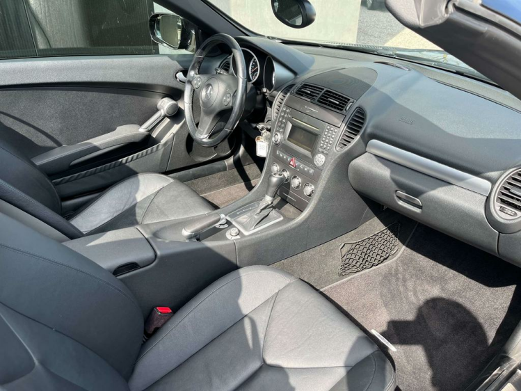 Mercedes-Benz SLK 200 Kompressor Automaat Leder/Gps/19'/Zetelverwarming! Leconte Motors