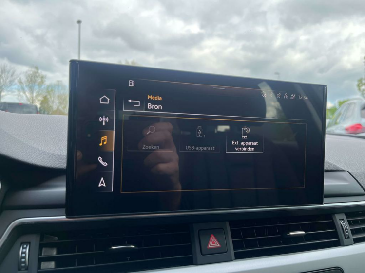 Audi A4 30 TDi S-Tronic LED/Virtual/Leder/Gps/Cruise/PDC.. Leconte Motors