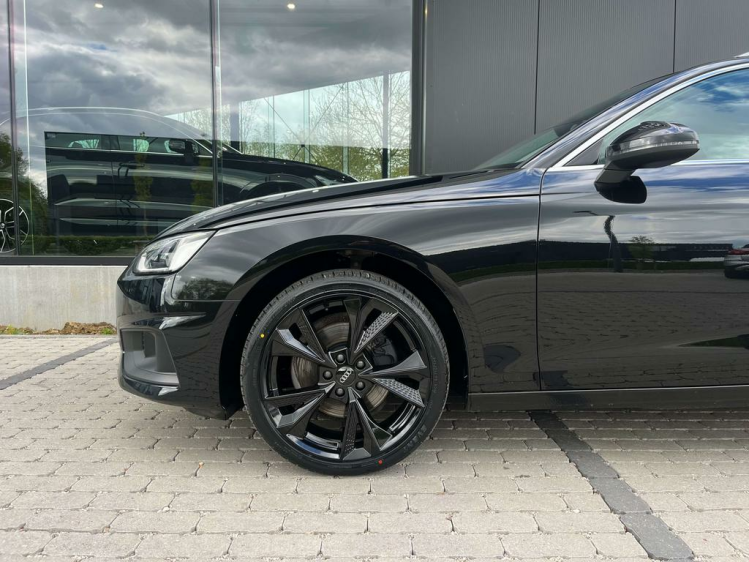Audi A4 30 TDi S-Tronic LED/Virtual/Leder/Gps/Cruise/PDC.. Leconte Motors