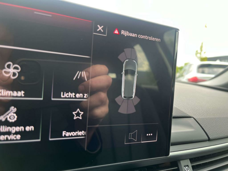 Audi A4 30 TDi S-Tronic LED/Virtual/Leder/Gps/Cruise/PDC.. Leconte Motors