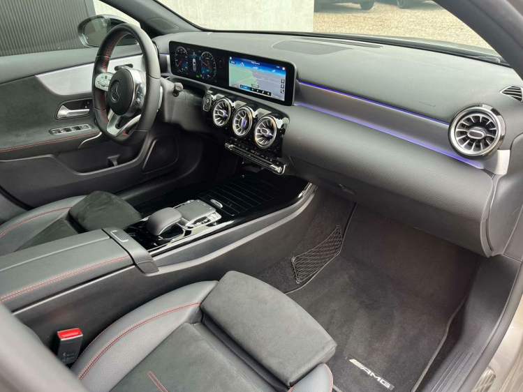 Mercedes-Benz A 250 e PHEV Hybrid AMG-PACK Widescreen/Sfeerverlichting Leconte Motors