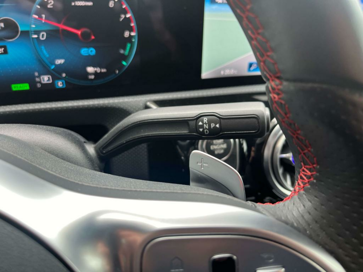 Mercedes-Benz A 250 e PHEV Hybrid AMG-PACK Widescreen/Sfeerverlichting Leconte Motors