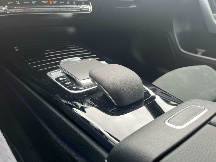 Mercedes-Benz A 250 e PHEV Hybrid AMG-PACK Widescreen/Sfeerverlichting Leconte Motors