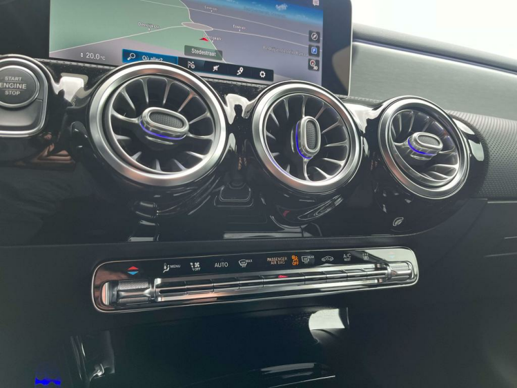 Mercedes-Benz A 250 e PHEV Hybrid AMG-PACK Widescreen/Sfeerverlichting Leconte Motors