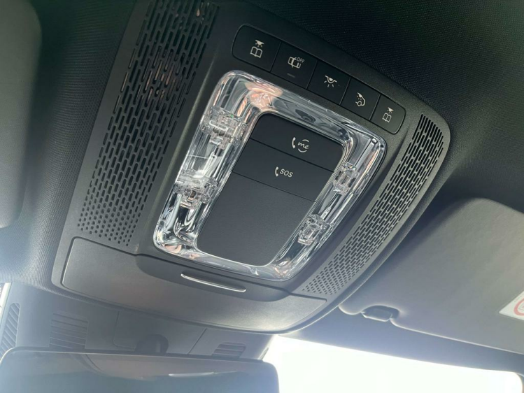 Mercedes-Benz A 250 e PHEV Hybrid AMG-PACK Widescreen/Sfeerverlichting Leconte Motors