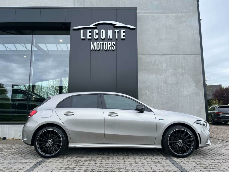 Mercedes-Benz A 250 e PHEV Hybrid AMG-PACK Widescreen/Sfeerverlichting Leconte Motors