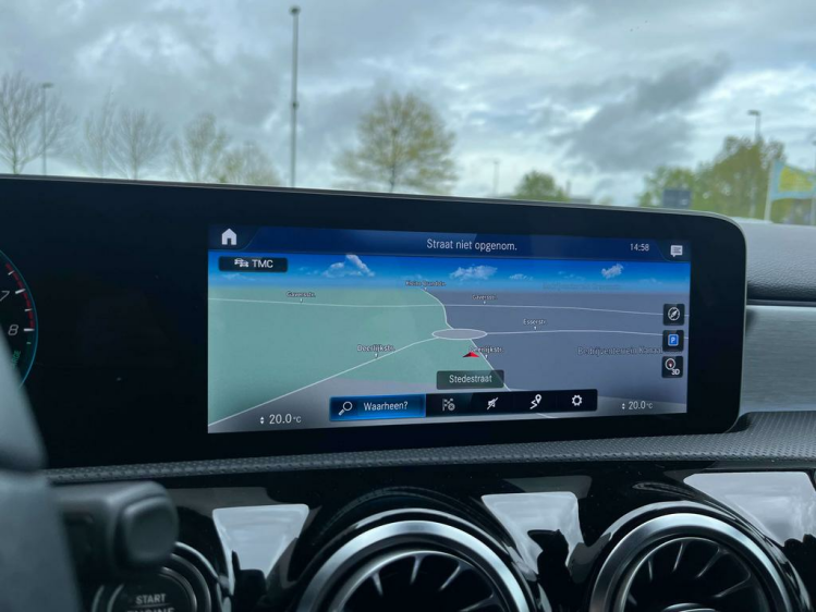 Mercedes-Benz A 250 e PHEV Hybrid AMG-PACK Widescreen/Sfeerverlichting Leconte Motors
