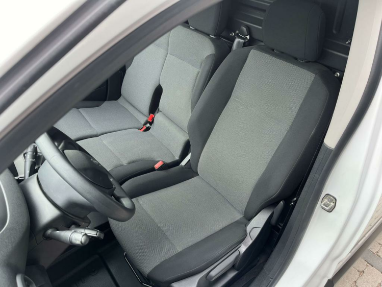 Peugeot Partner 1.6HDI Lichte Vracht 3-zit Gps/Carplay/Cruise/PDC Leconte Motors