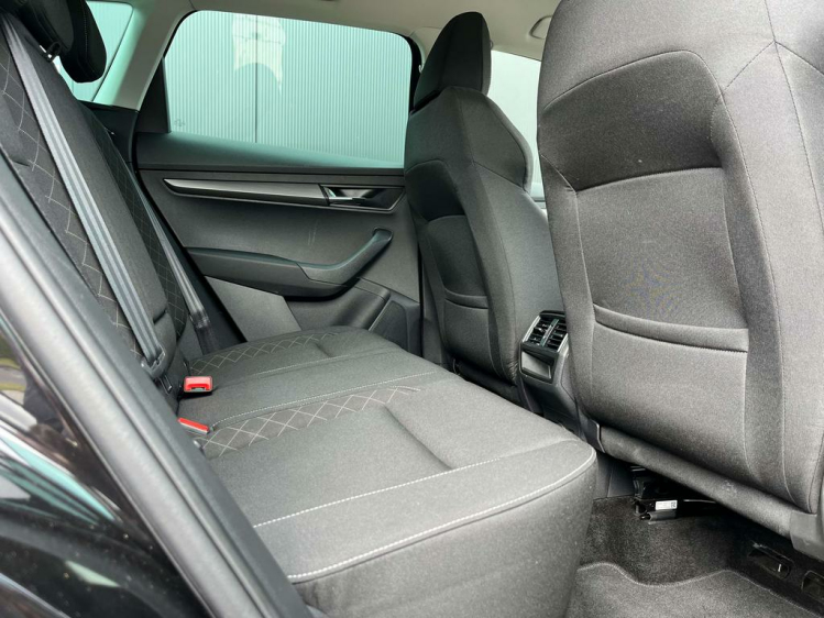 Skoda Karoq 1.0 TSI Sportzetels/Gps/Camera/Trekhaak/Carplay..! Leconte Motors