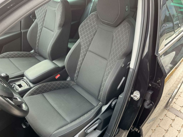 Skoda Karoq 1.0 TSI Sportzetels/Gps/Camera/Trekhaak/Carplay..! Leconte Motors