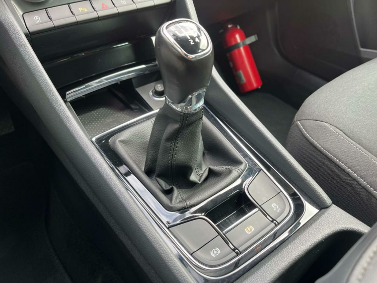 Skoda Karoq 1.0 TSI Sportzetels/Gps/Camera/Trekhaak/Carplay..! Leconte Motors