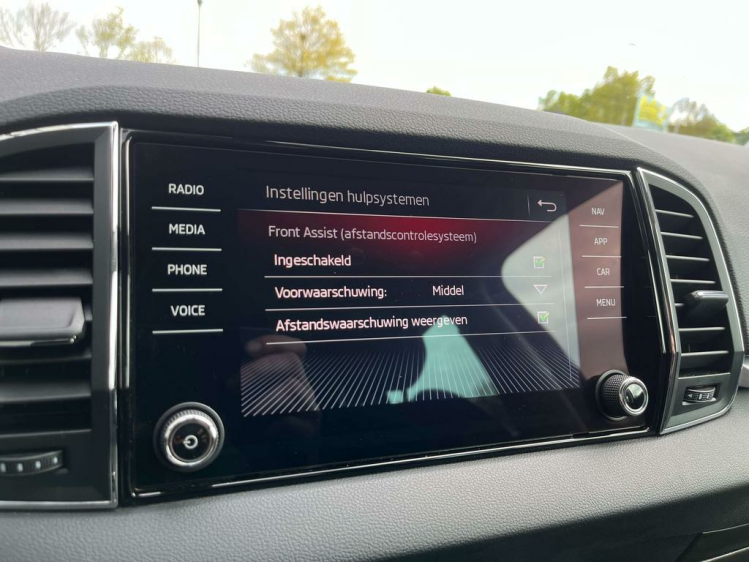 Skoda Karoq 1.0 TSI Sportzetels/Gps/Camera/Trekhaak/Carplay..! Leconte Motors