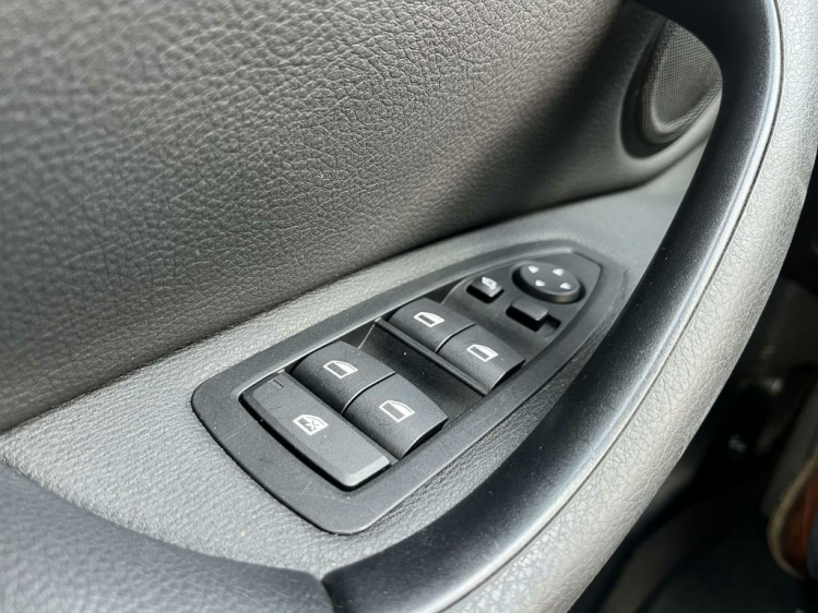 BMW X1 1.5iA sDrive18 Facelift LED/Sportzetels/Camera/... Leconte Motors