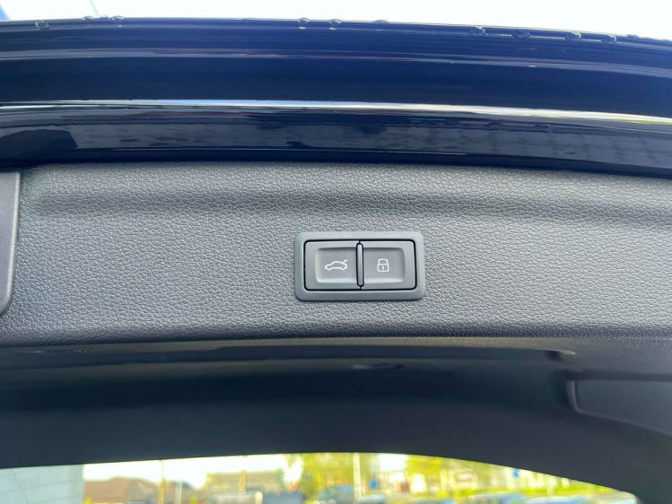 Audi Q3 35 TDi S line S-tronic Virtual/Leder/Camera/Matrix Leconte Motors