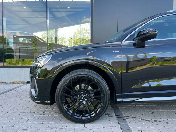 Audi Q3 35 TDi S line S-tronic Virtual/Leder/Camera/Matrix Leconte Motors