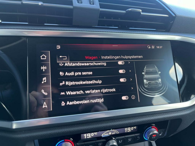 Audi Q3 35 TDi S line S-tronic Virtual/Leder/Camera/Matrix Leconte Motors