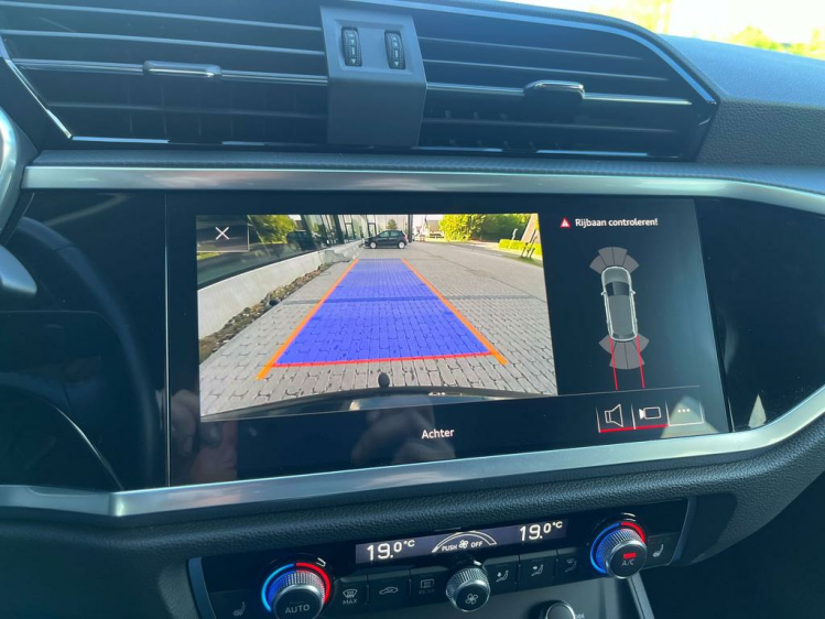 Audi Q3 35 TDi S line S-tronic Virtual/Leder/Camera/Matrix Leconte Motors